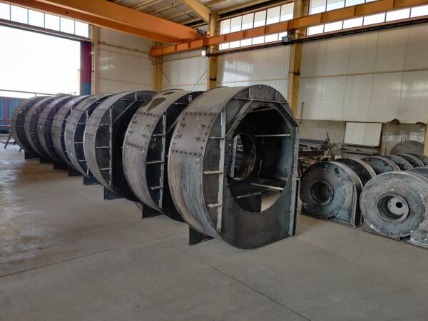 Centrifugal fan for compost tunnel